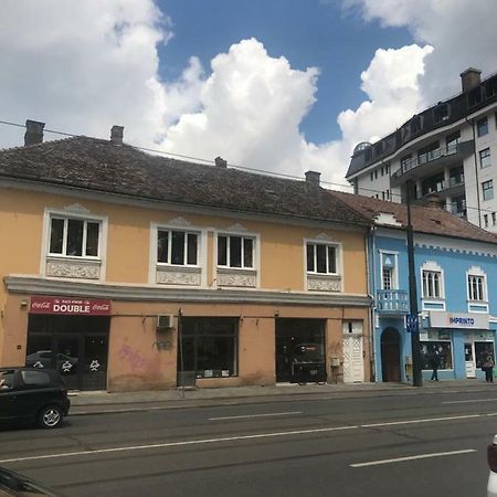 Отель Casa Vlabisa Centru Клуж-Напока Экстерьер фото